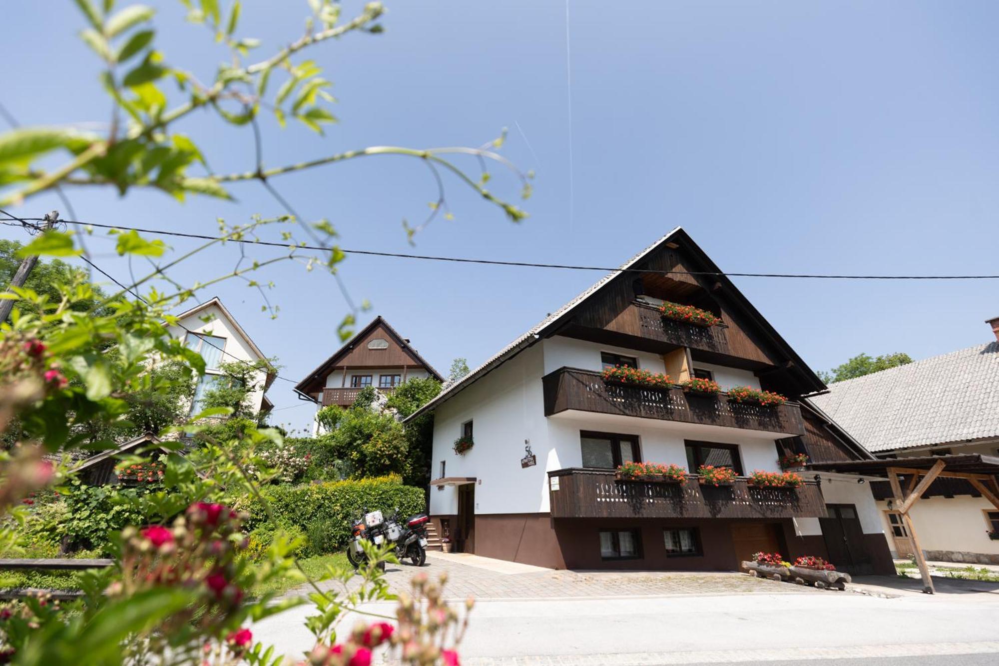 Apartments Pri Urhu Bohinj ภายนอก รูปภาพ